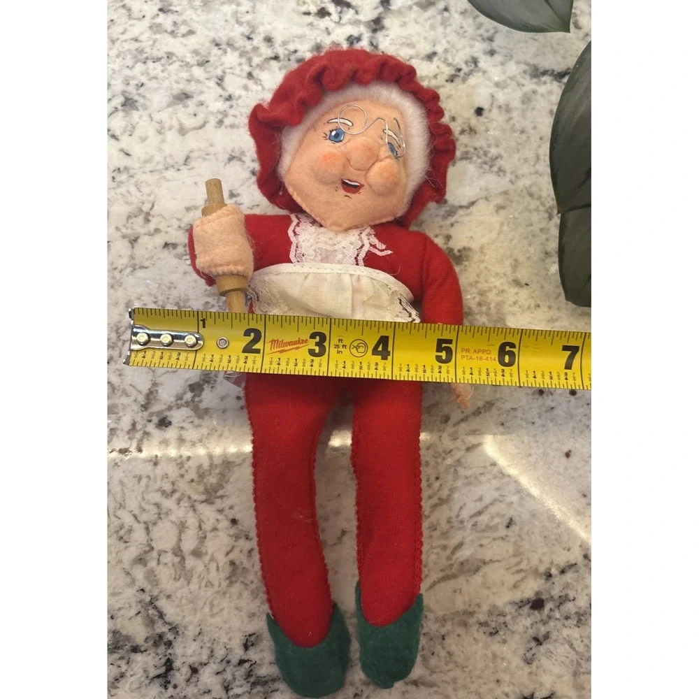N/A santakins mrs
